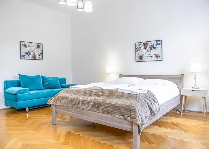 Comfortable 2Br Apt, Near Wiener Stadthalle